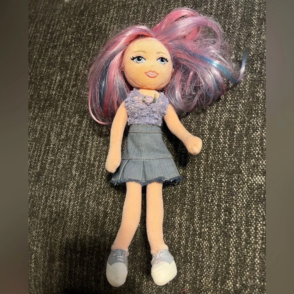 2008 TY Girlz Lovable Lilly Pink/Blue Hair Poseable Plush Doll